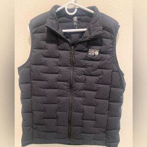 Mountain Hardware Vest Large
